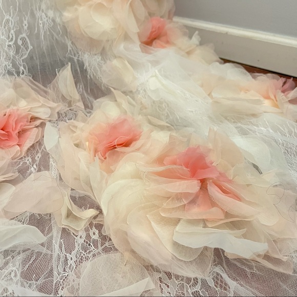 Mac Duggal Floral Appliqué Lace Trumpet Gown With 3D Flowers Bottom New With Tag - Picture 10 of 17